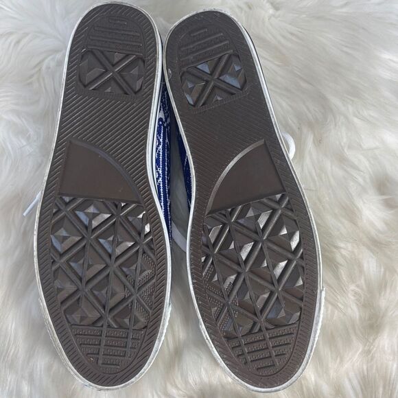 Eclectic Array NWOT Blue Chevron Print Tennis Shoes Sz 11 - Picture 4 of 6